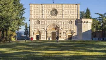 Basilique Santa Maria di Collemaggio, L'Aquila